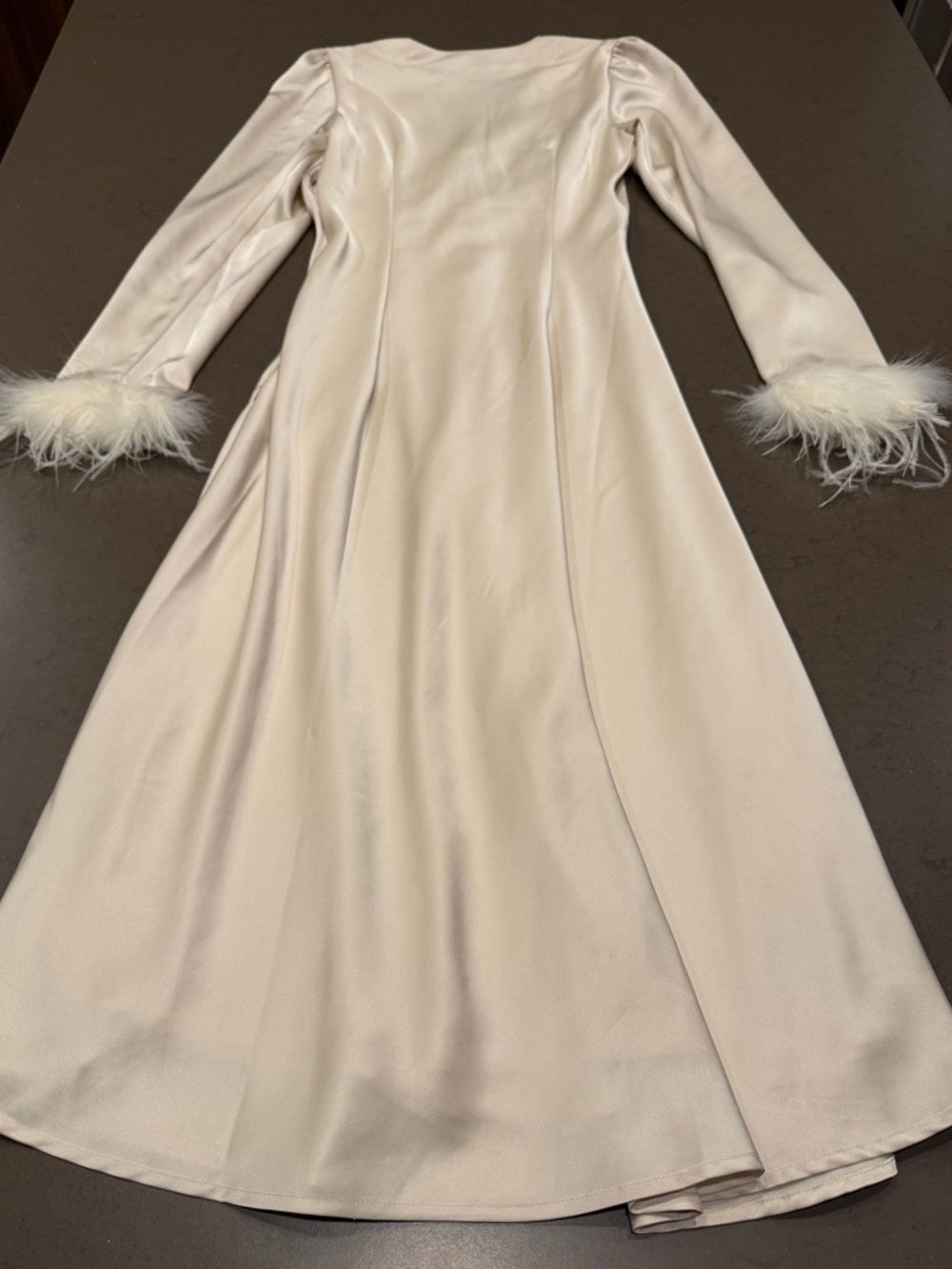 NWOT Lulus Precious Aura Champagne Satin Feather Long Sleeve Midi Dress Sz: XS - Picture 9 of 14